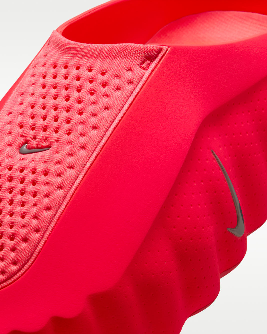 Nike Mind 001 Men's Pregame Mules